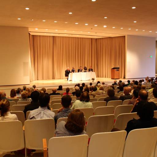 06. Panelists broaden the discussion.