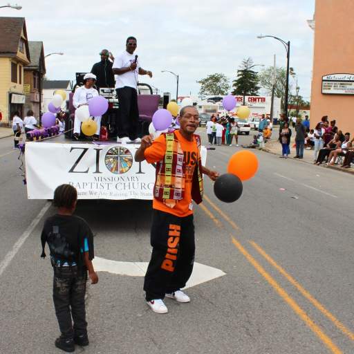 09. A rolling dance party on Genesee Street.